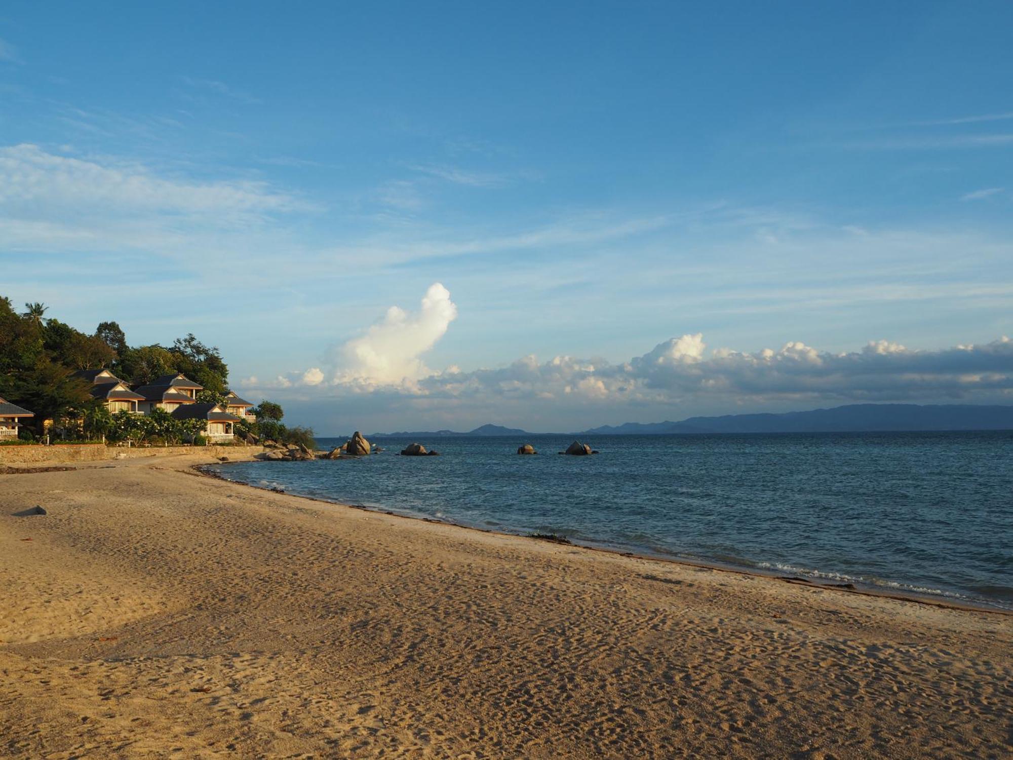 The Scenery Beach Resort Baan Khai Exterior photo