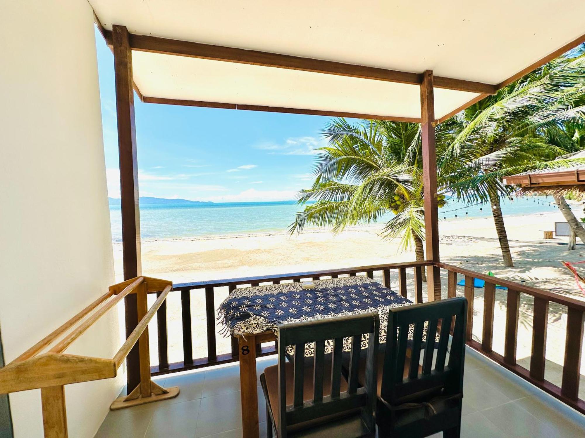 The Scenery Beach Resort Baan Khai Exterior photo